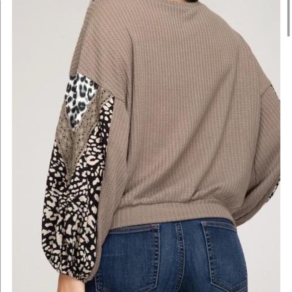 Too Busy For You Leopard Sleeves Top - Picture 4 of 4